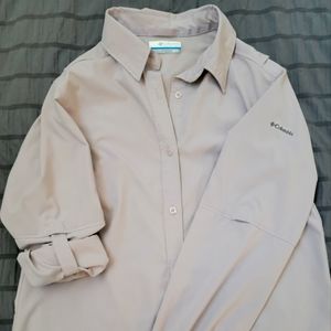 Columbia lite long sleeve shirt.